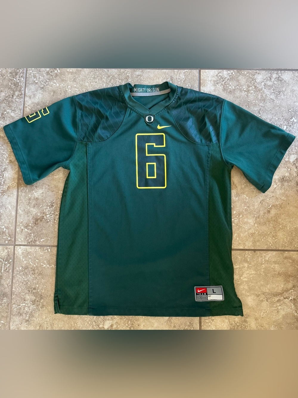 UNIVERSITY OF OREGON Ducks Jersey #6 Youth/Boys Size L Mens S Nike Team Mighty